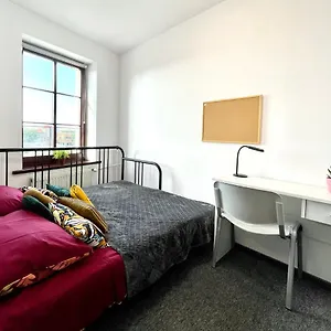 Pro-invest House , Wrocław Polska
