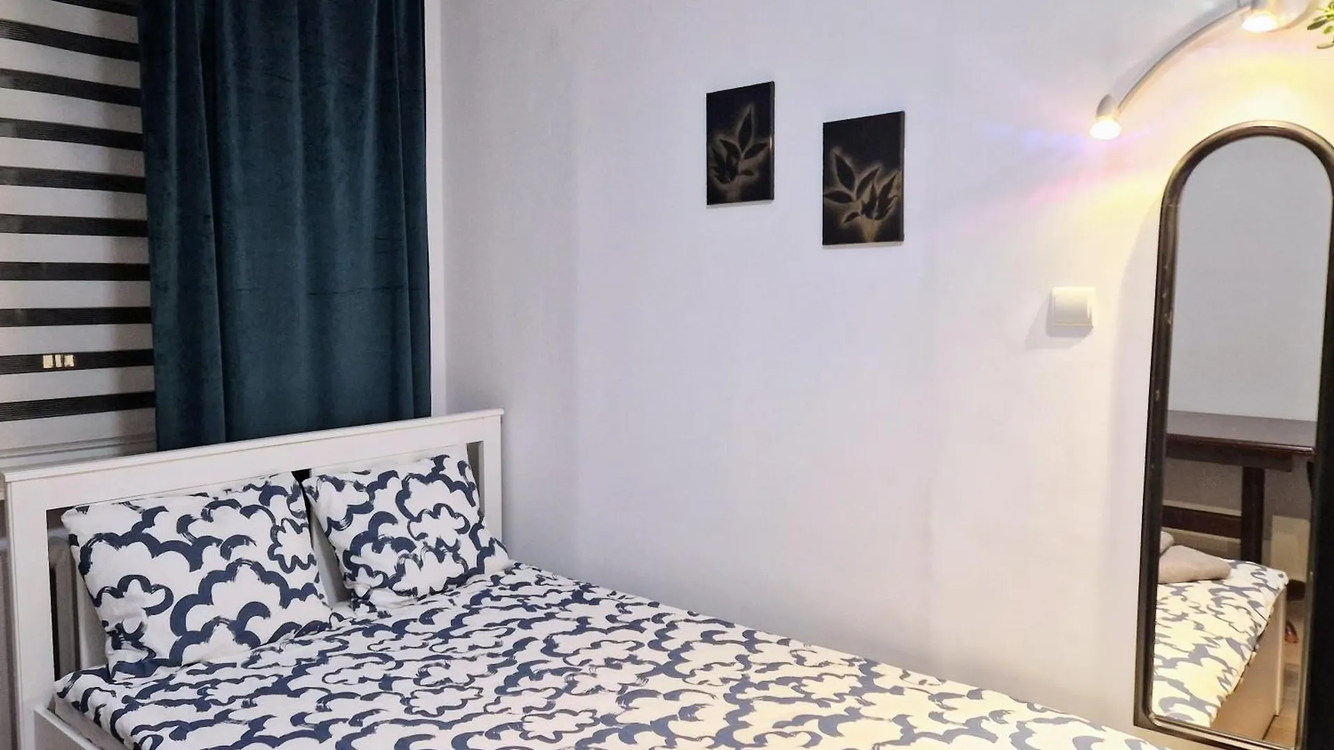 Hostel Meander Natolin Pokoje Blisko Metra Warszawa