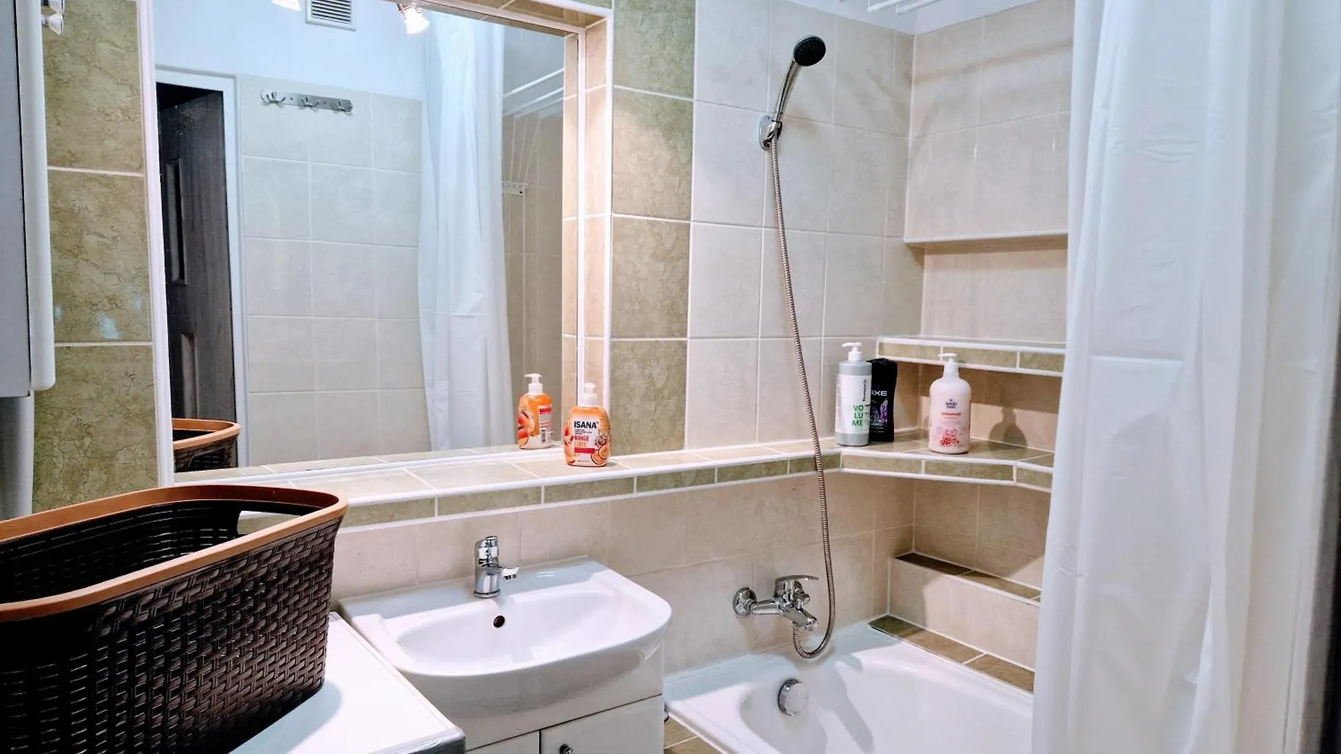 Meander Natolin Pokoje Blisko Metra Warszawa Hostel