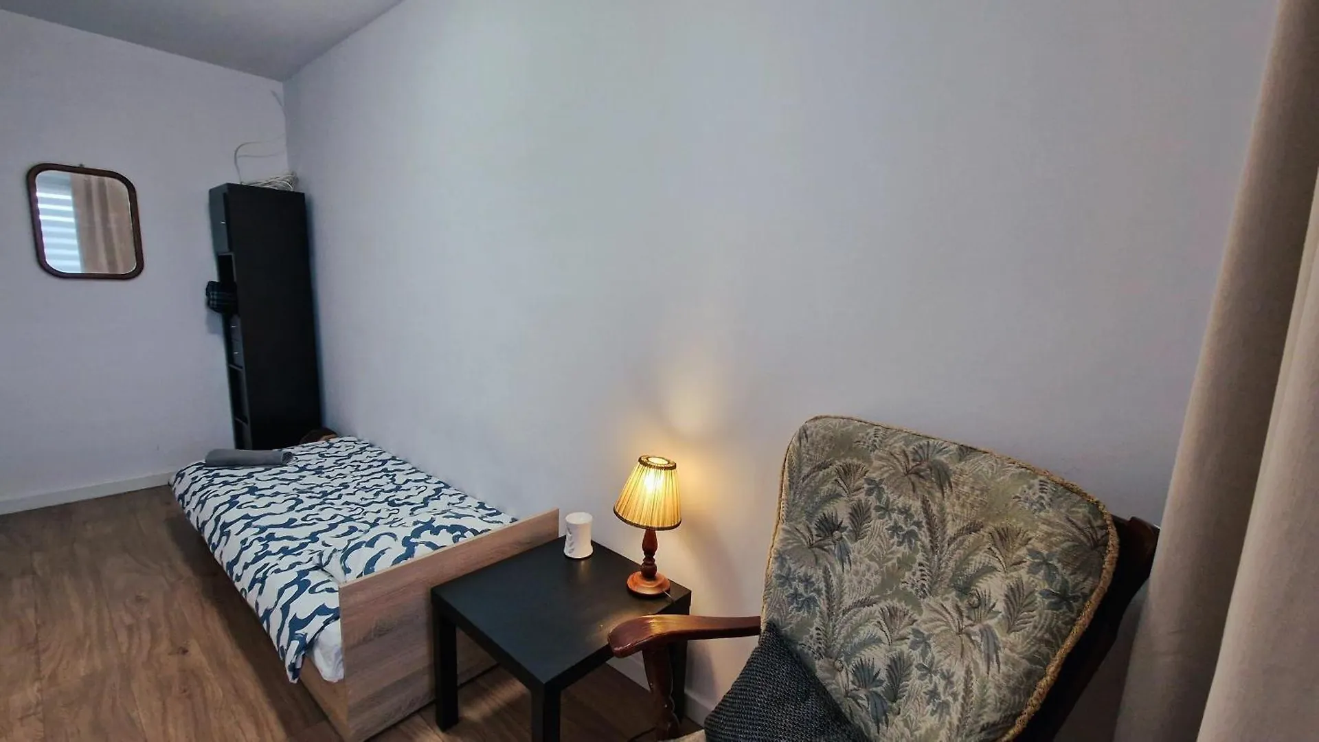 Hostel Meander Natolin Pokoje Blisko Metra Warszawa